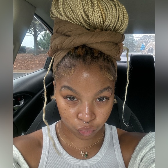 Meet your Posher, Nevaeh - Picture 2 of 2